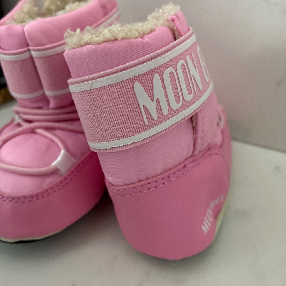 Infant pink Original Moon Boot - Picture 2 of 4